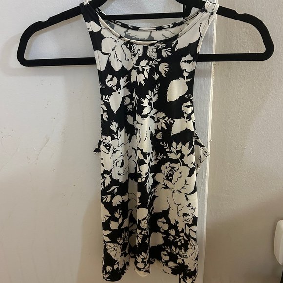 Silence + Noise Urban Outfitters Floral Fitted Tank - Picture 1 of 2